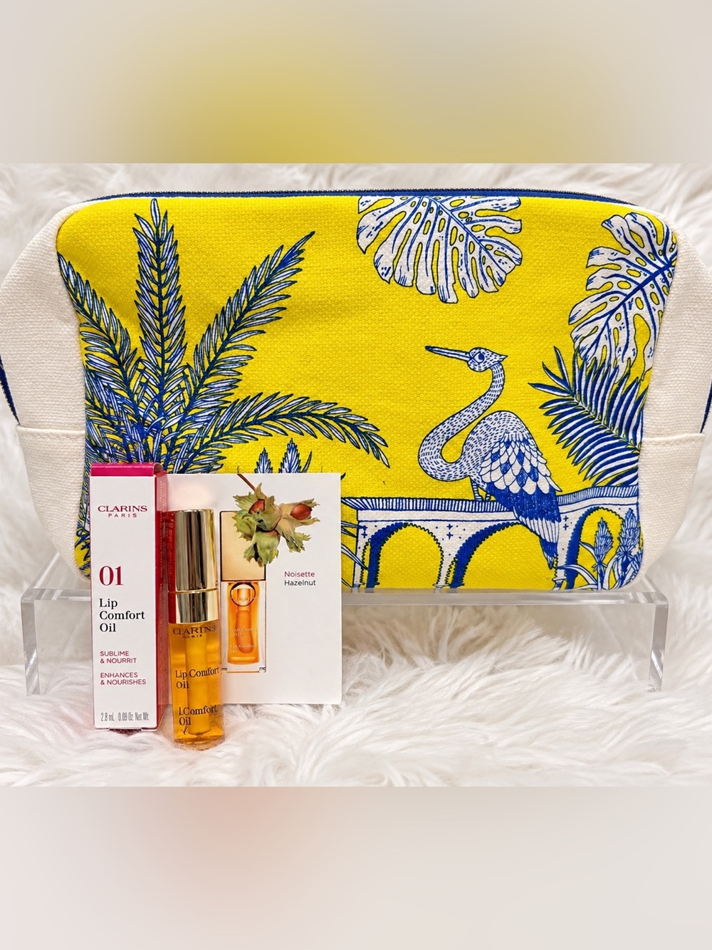 Mini Clarins Lip Comfort Oil 01 Honey + Clarins Tropical Cosmetic Bag